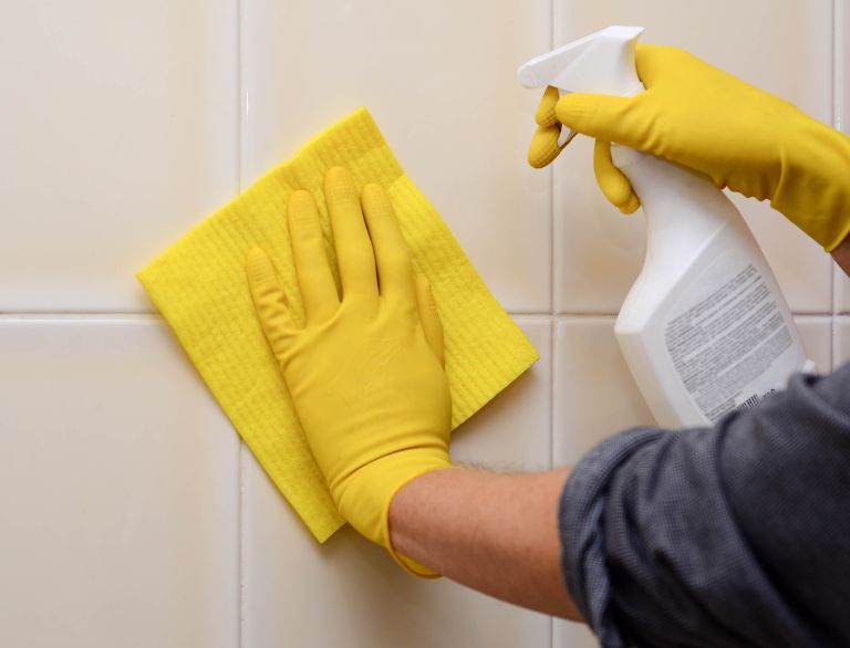 How To Clean Bathroom Tiles