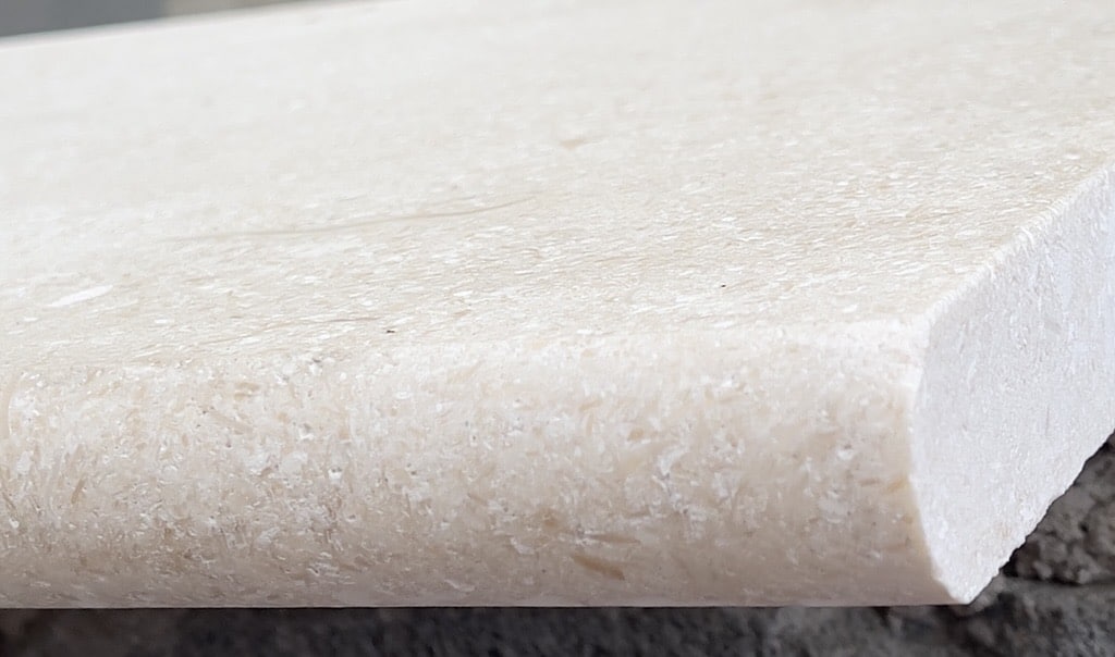 Shell Beige Tumbled Limestone Bullnose 89310