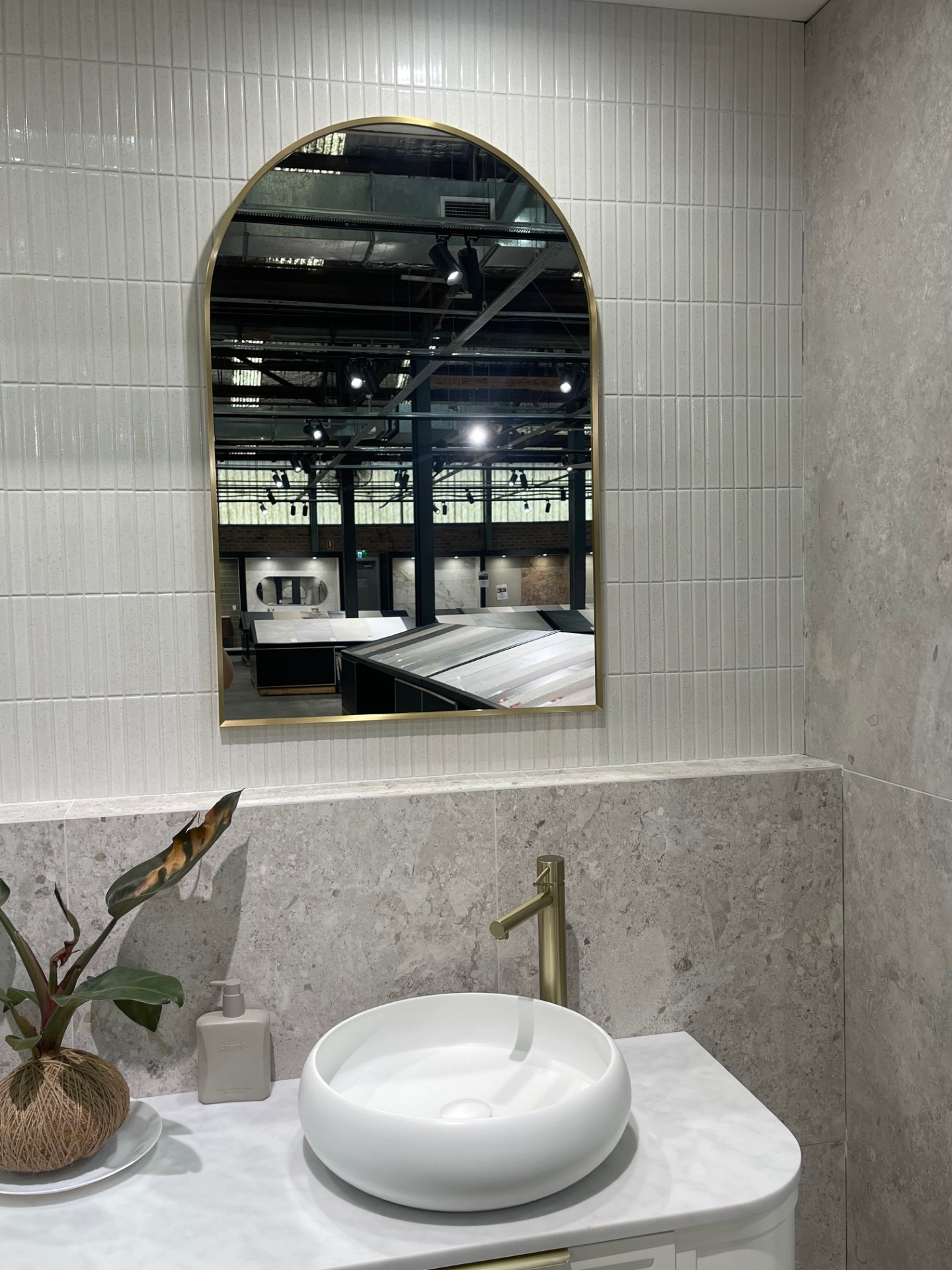 Megumi Crema Gloss Kit Kat Glazed Japanese Porcelain Mosaic 7838