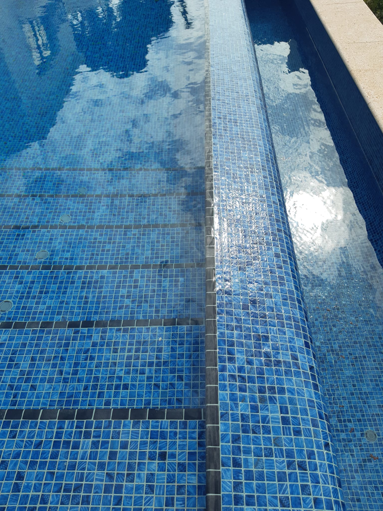 Deep Sea Blue Spanish PVC DOT Pool Mosaic 77020