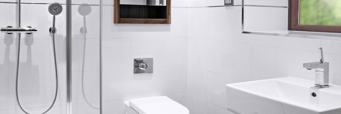 White Bathroom Tiles – 300x600mm Rectified Gloss White – Why So Popular?